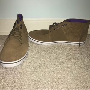 NWOT Women’s Brown Vans